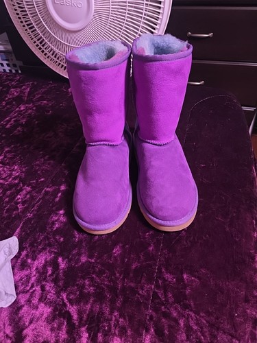Ugg 3151 classic short - s/n,